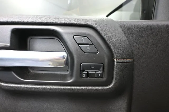 Used 2020 Gray GMC AT4 image 16