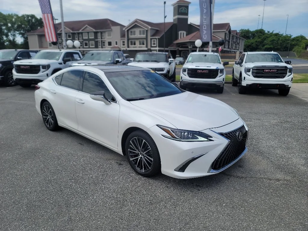 2022 Lexus ES 350 350's photo