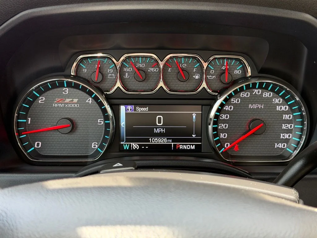 Used 2015 Silver Chevrolet LT image 19