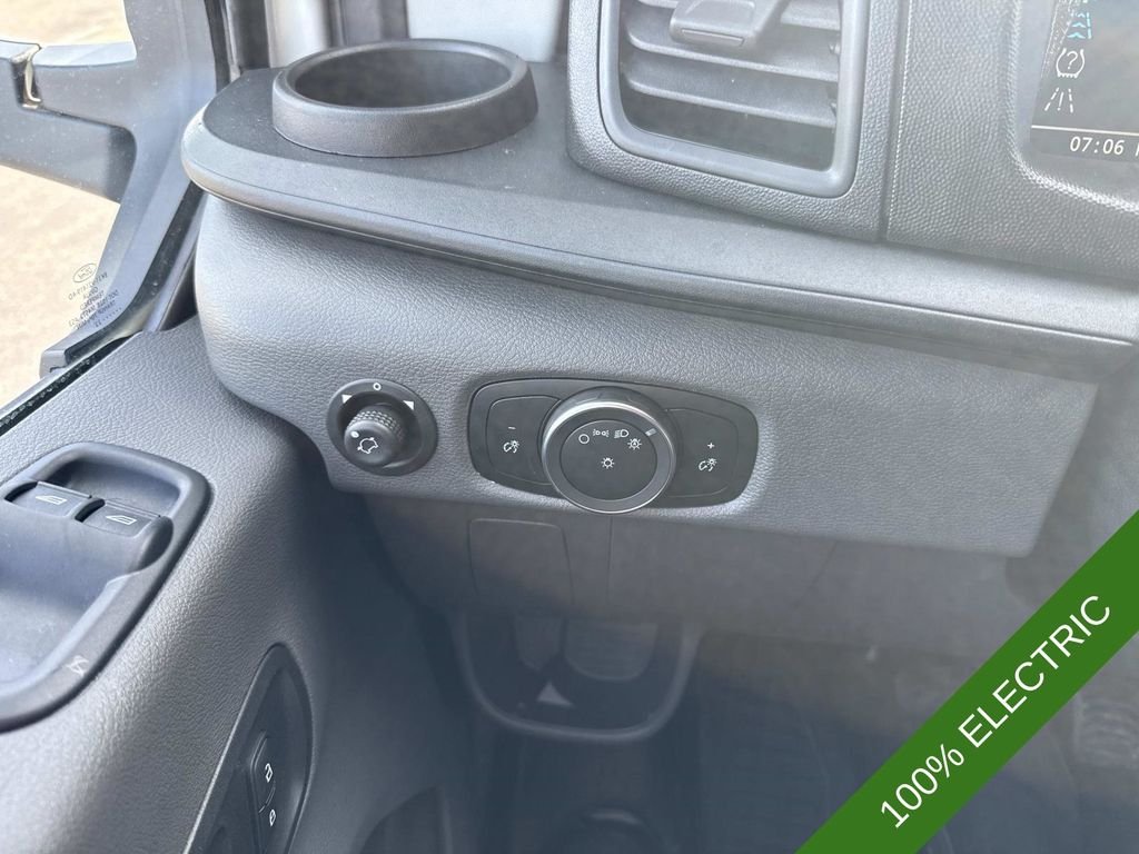 Used 2022 White Ford Electric image 30