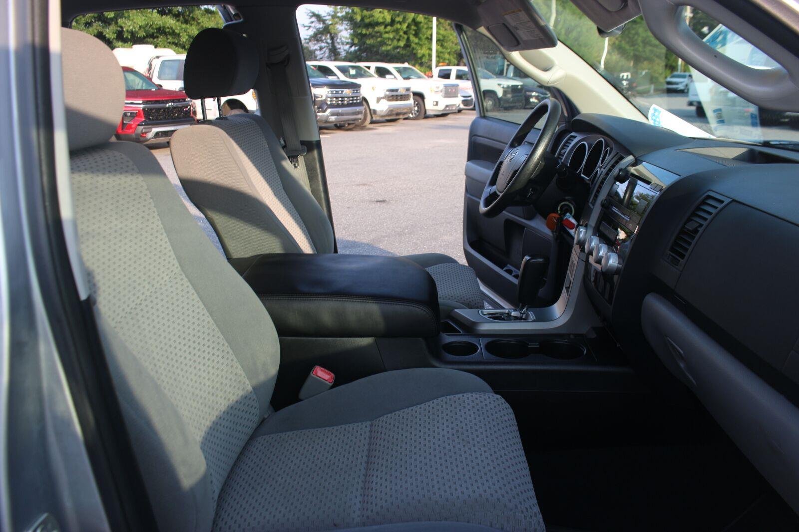 Used 2013 Silver Toyota Double Cab 5.7L FFV V8 6-Spd AT (Natl) image 35