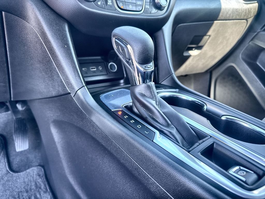 Used 2024 Black Chevrolet LT image 17