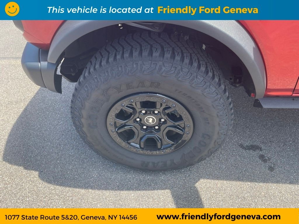 Used 2023 Red Ford Wildtrak image 9
