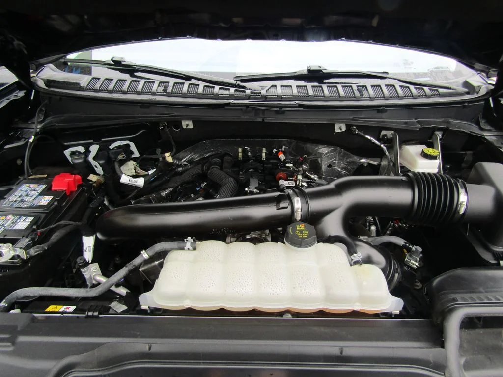 Used 2025 Black Ford Platinum image 32