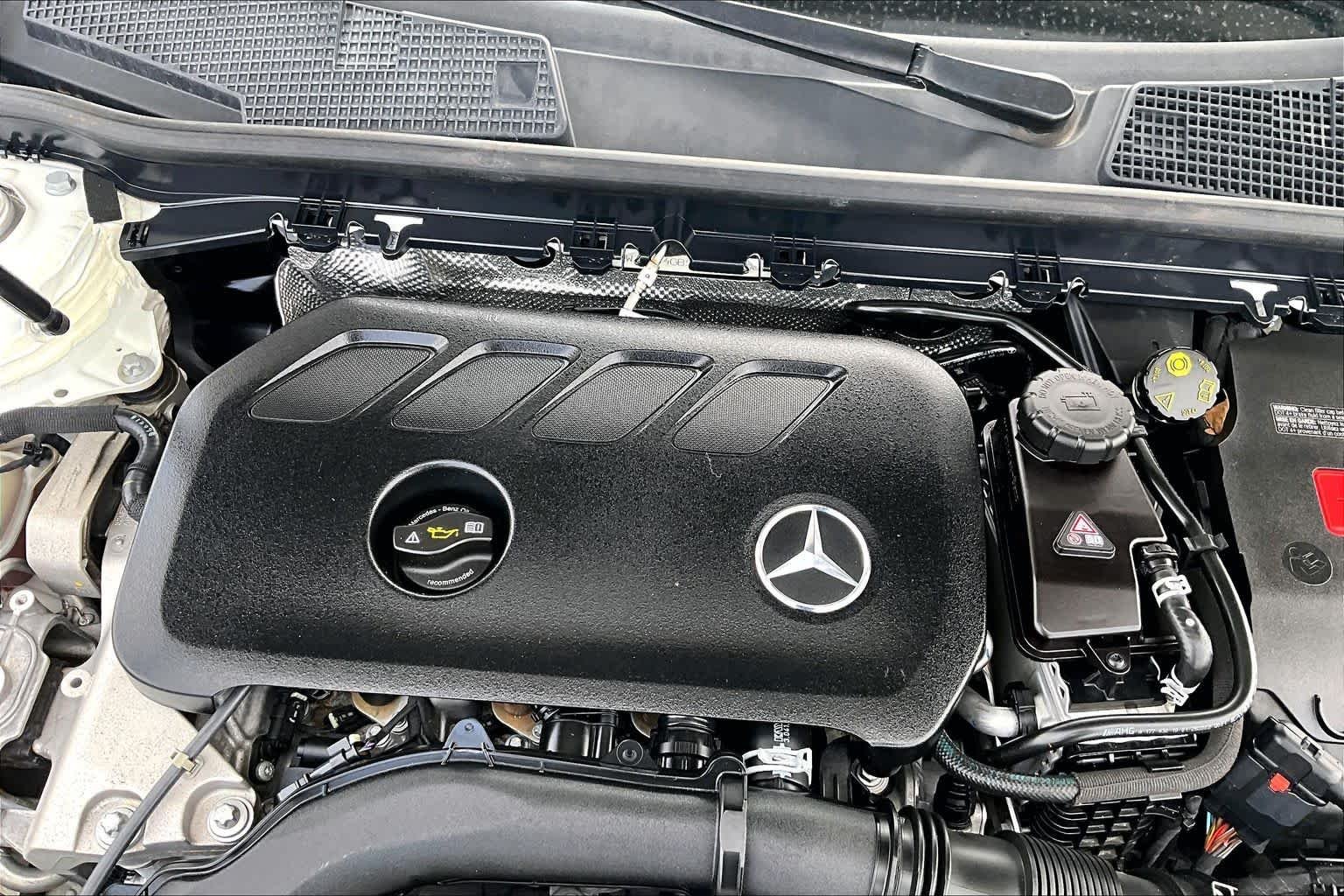 Used 2025 Polar White Mercedes-Benz CLA 250 image 33