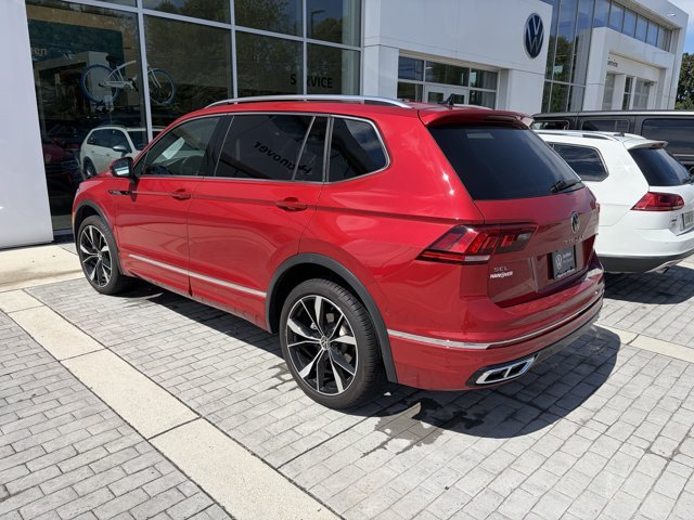 Certified Used 2024 Kings Red Metallic Volkswagen SEL R-Line image 4