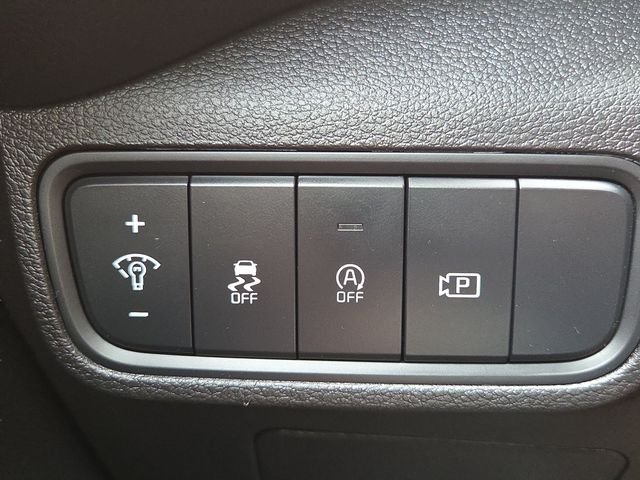 Used 2023 Snow White Pearl Kia GT-Line image 17