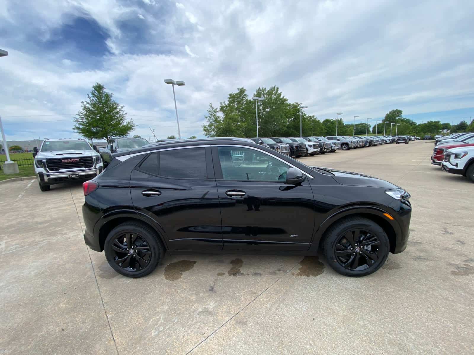 2026 Buick Encore GX Sport Touring - Photo 3