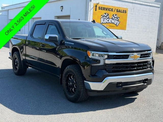 2025 Chevrolet Silverado 1500 LT 2FL 4X4 Crew Cab Short Box's photo