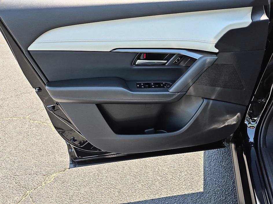 New 2026 Jet Black Mica Mazda 2.5 S Preferred AWD image 12