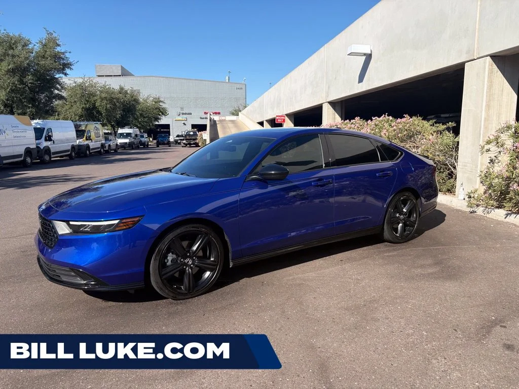 Used 2025  Honda Sport-L image 1