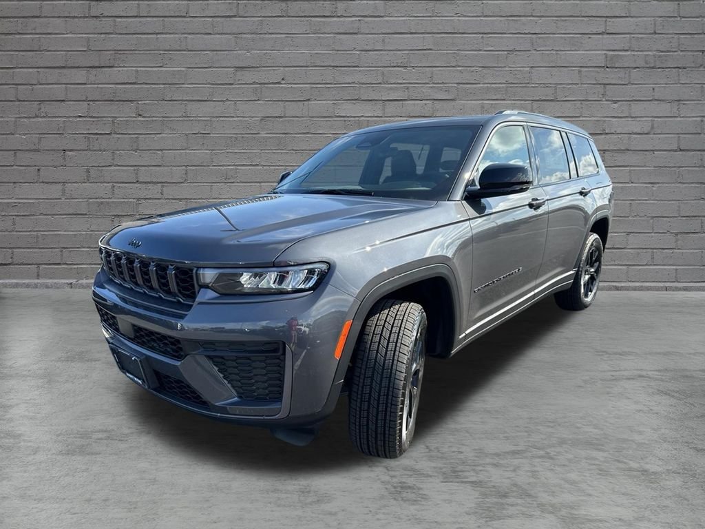 New 2026 Baltic Gray Metallic Clearcoat Jeep Altitude image 3
