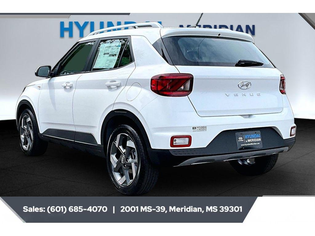 New 2026 LUNAR WHITE Hyundai SEL image 3