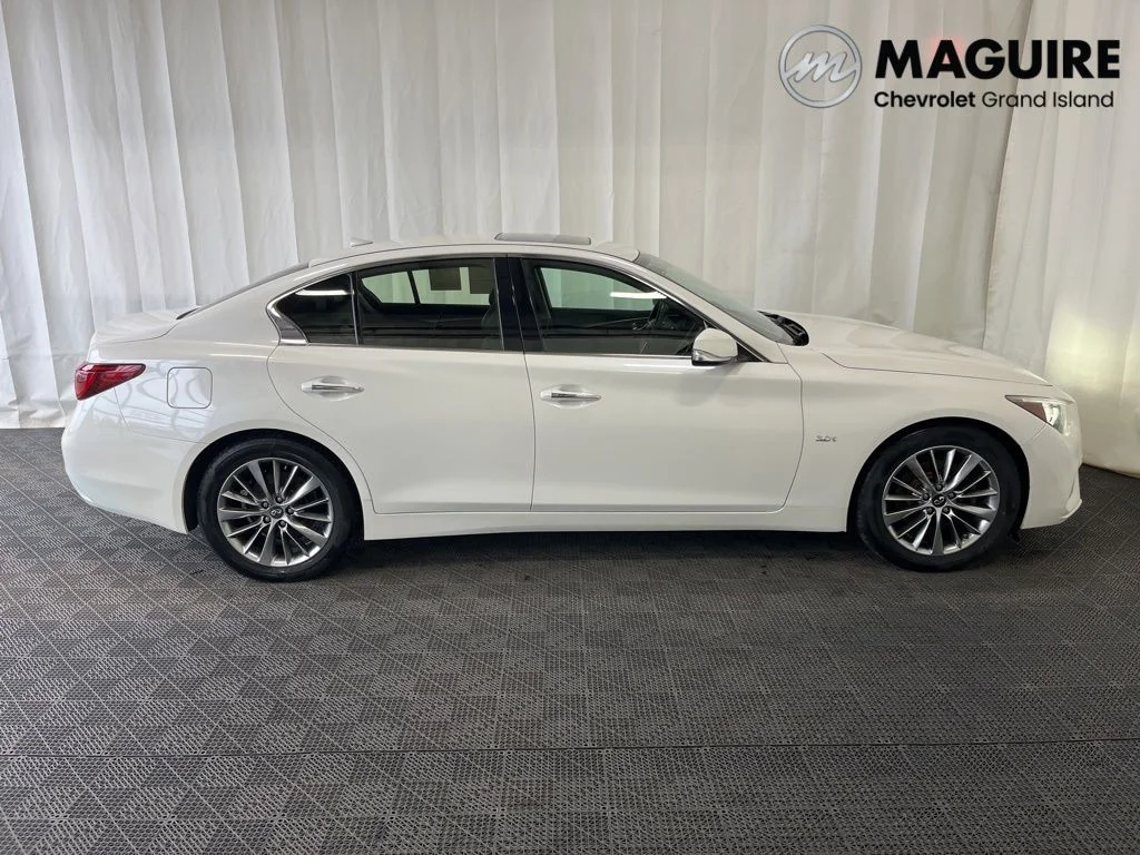Used 2018 INFINITI Q50 LUXE with VIN JN1EV7AR0JM445171 for sale in Grand Island, NY
