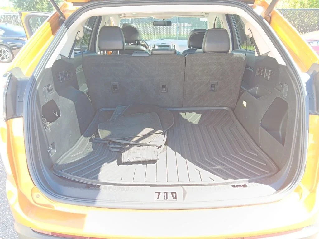 Used 2016 Electric Spice Metallic Ford SEL image 34