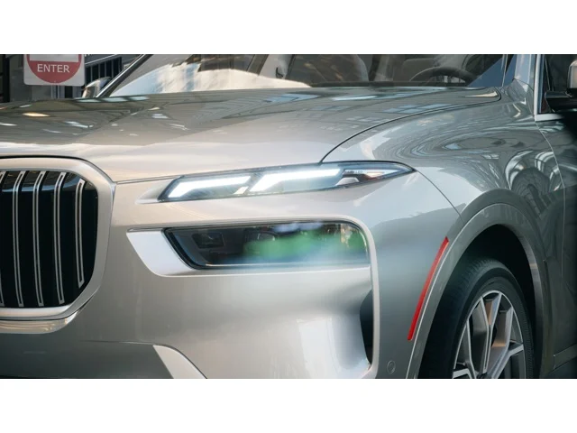 New 2027 Skyscraper Grey Metallic BMW  image 6