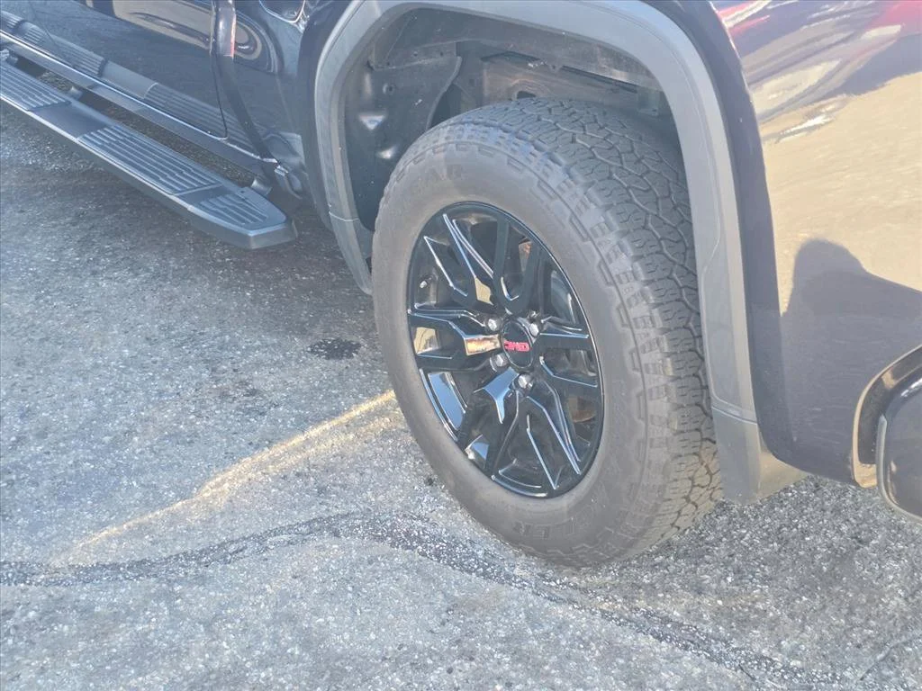 Used 2022 TITANIUM RUSH METALLIC GMC Elevation image 19
