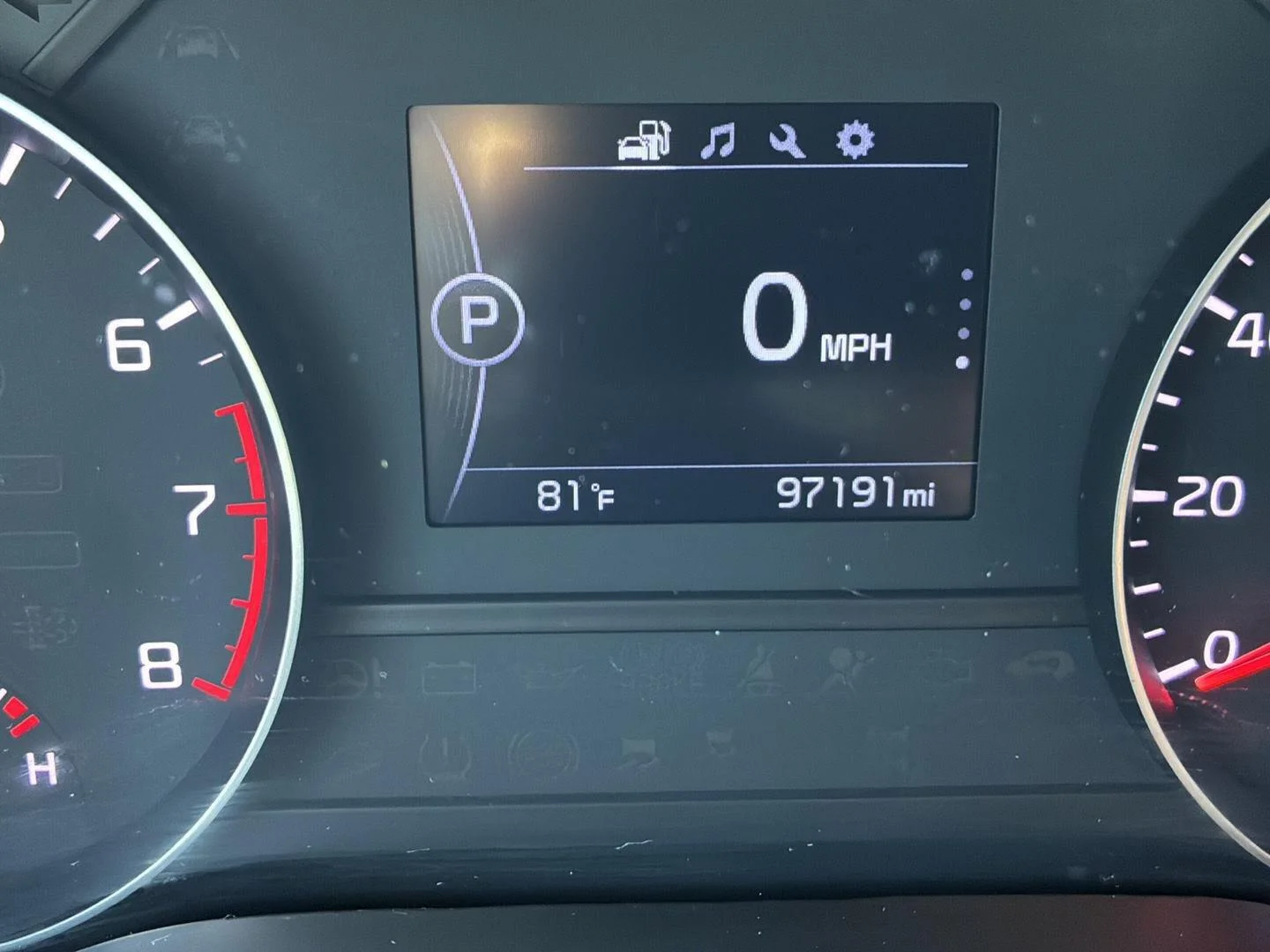 Used 2019 Clear White Kia LX image 29