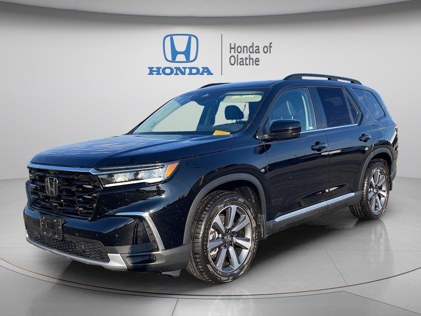 Certified Used 2024 Crystal Black Pearl Honda AWD ELITE image 7