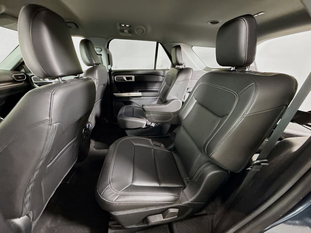 Used 2023 Stone Blue Metallic Ford XLT image 7