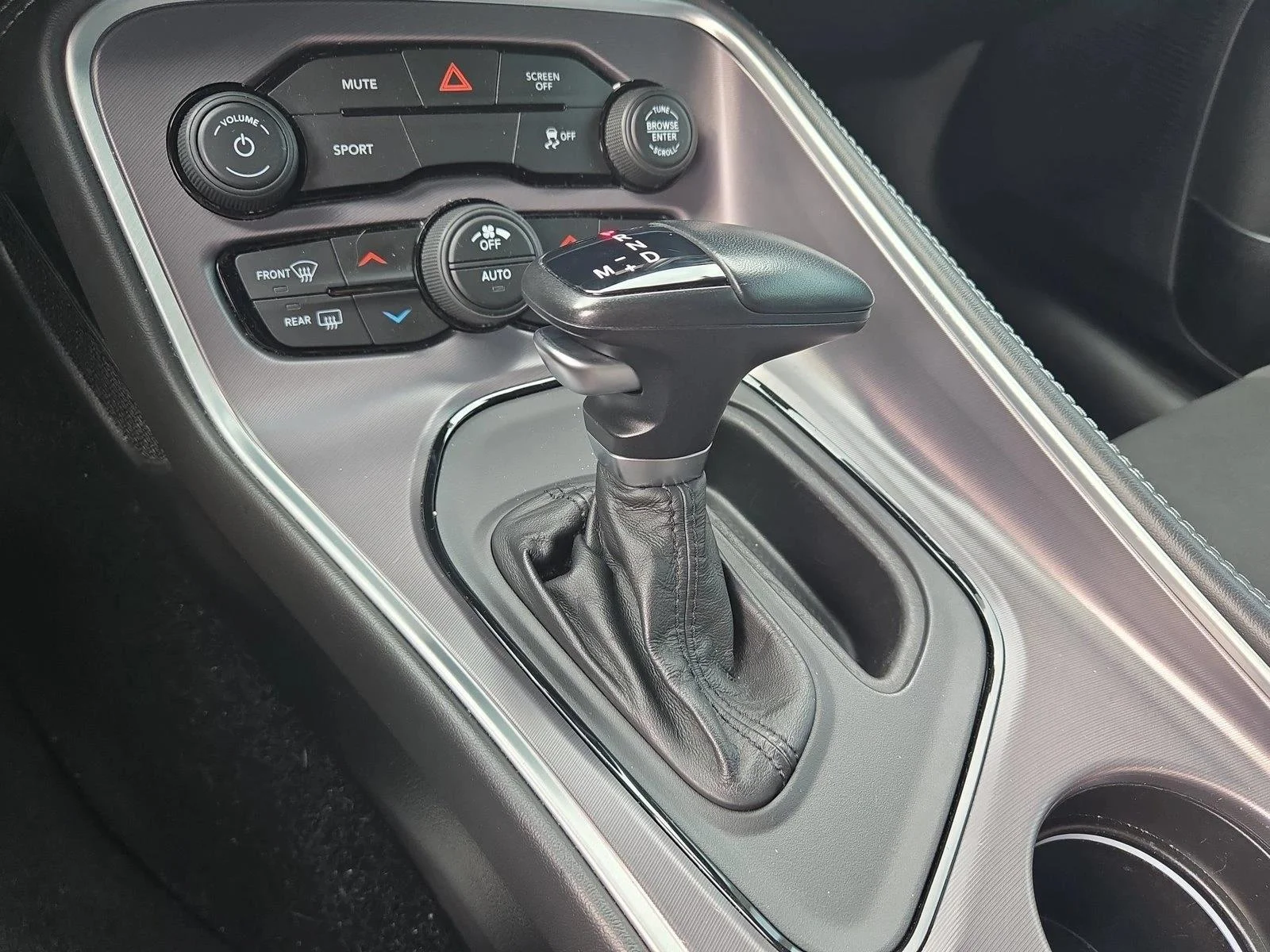 Used 2019 B5 Blue Pearlcoat Dodge SXT image 11