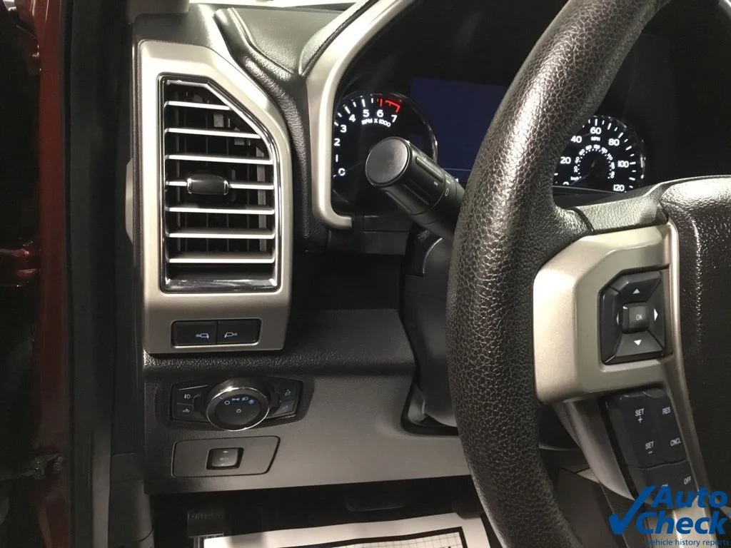 Used 2016 Red Ford Lariat image 19