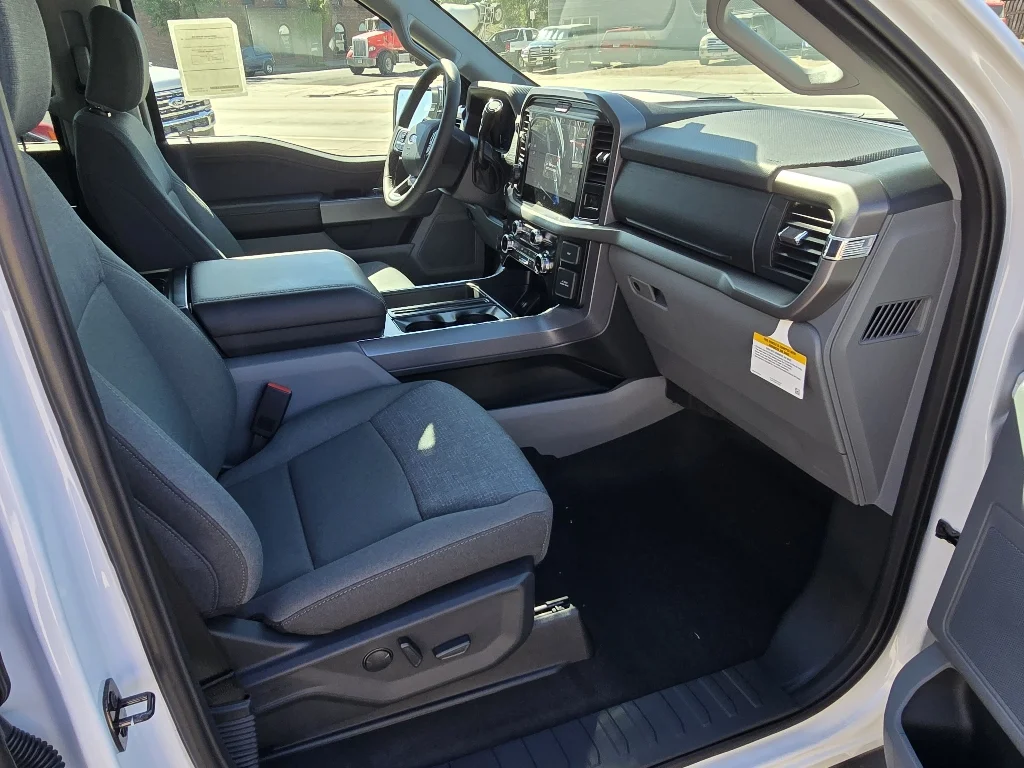 New 2026 White Ford XLT image 36