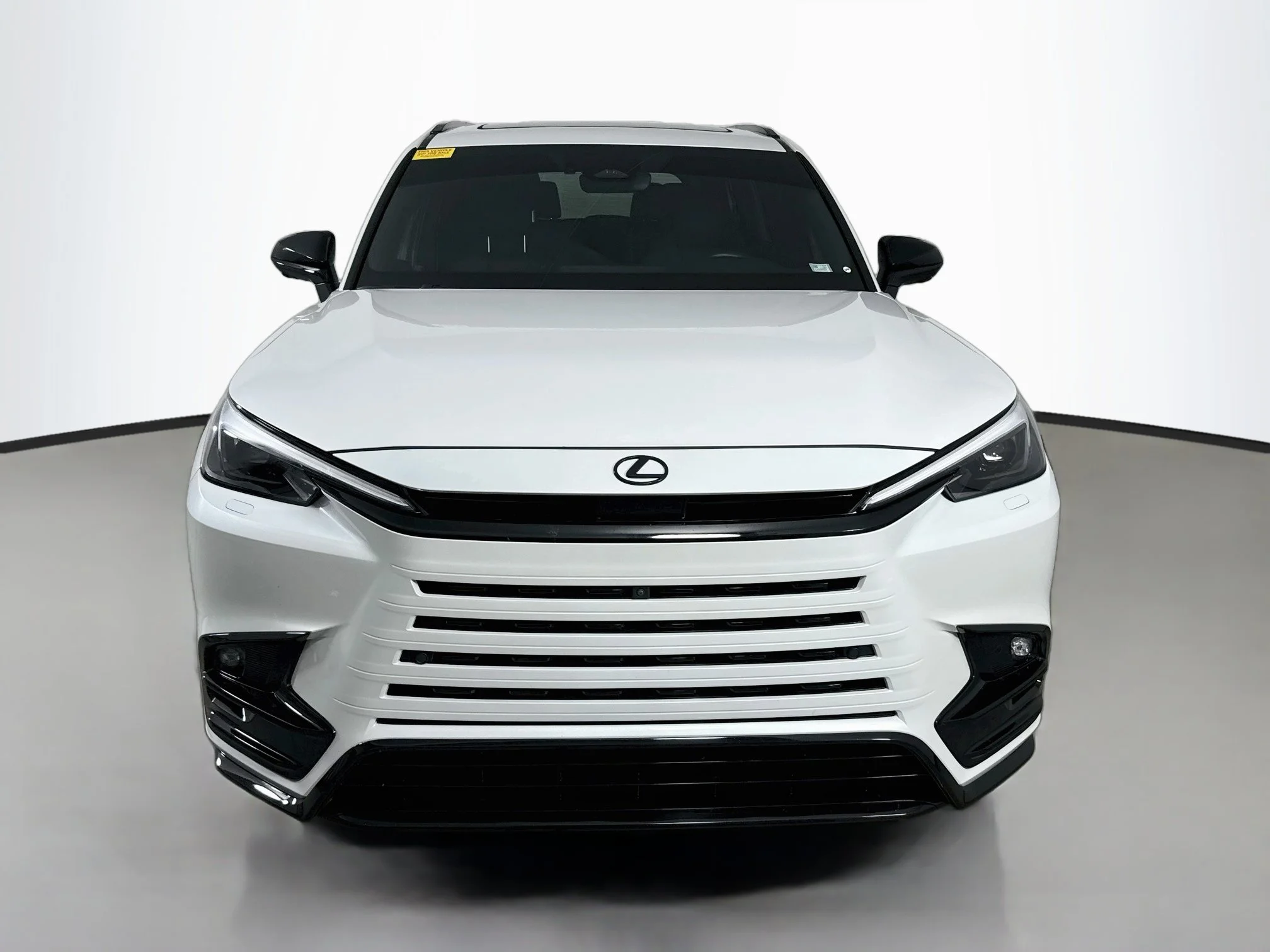 Used 2025 Wind Chill Pearl Lexus 350 F SPORT Handling image 2