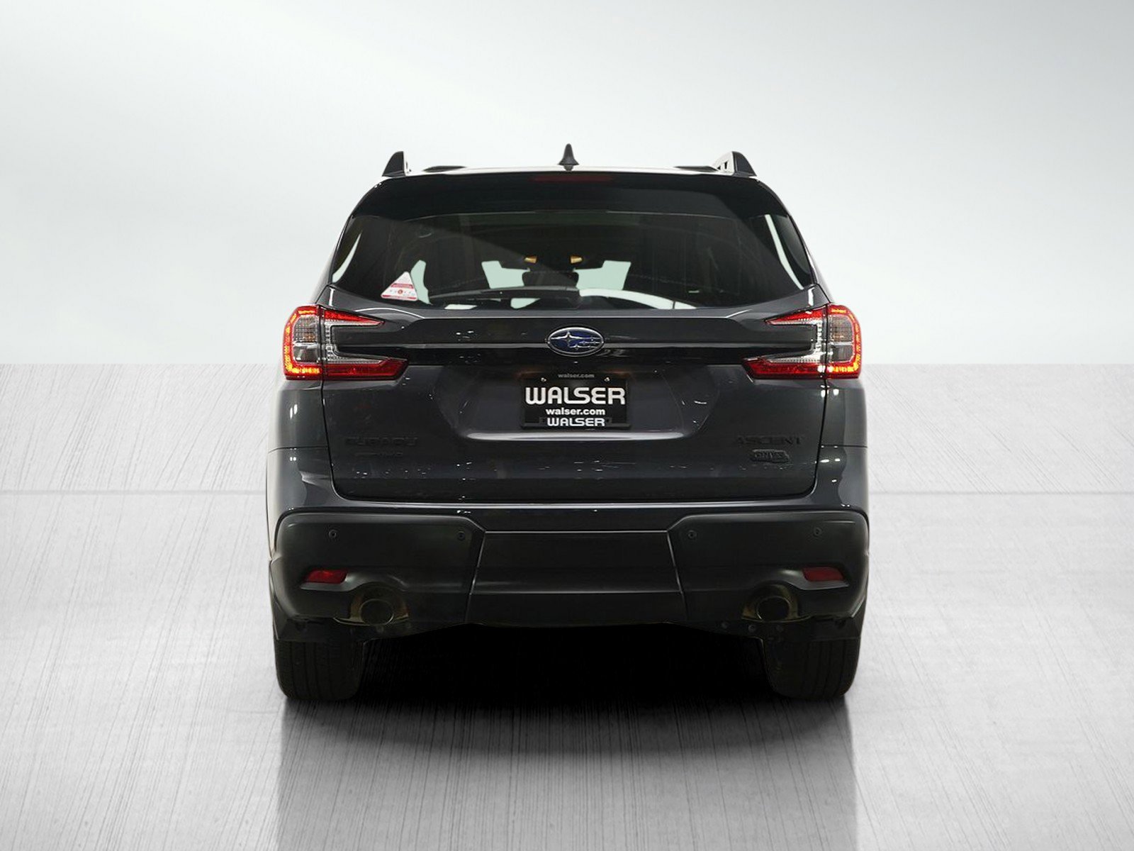 Used 2023 Magnetite Gray Metallic Subaru Onyx Edition image 5