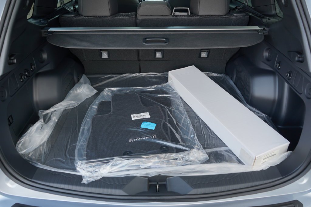 New 2026 ICE SILVER METALLIC Subaru Premium Hybrid image 35