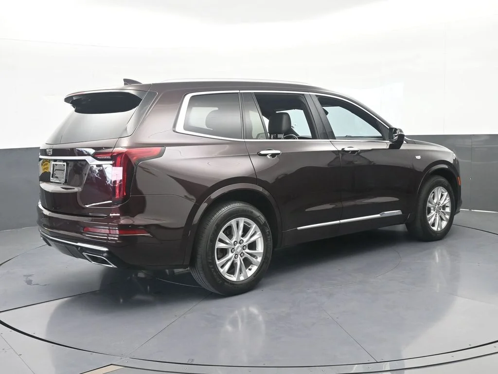 Used 2021 Garnet Metallic Cadillac Luxury image 6