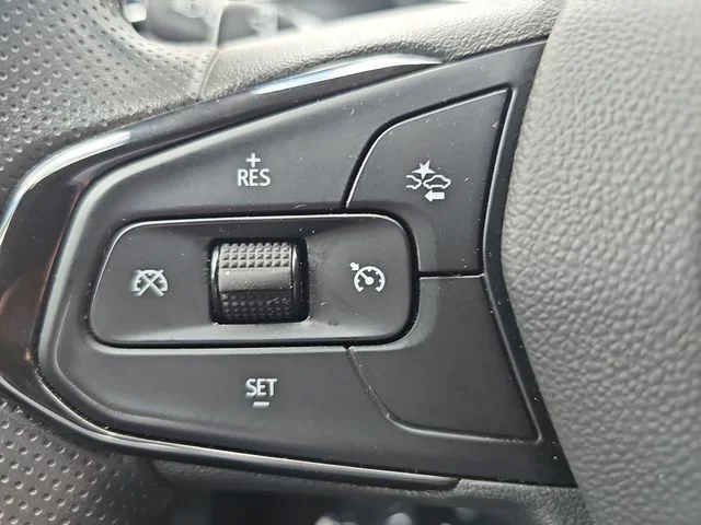 Used 2023 Silver Chevrolet LT image 17