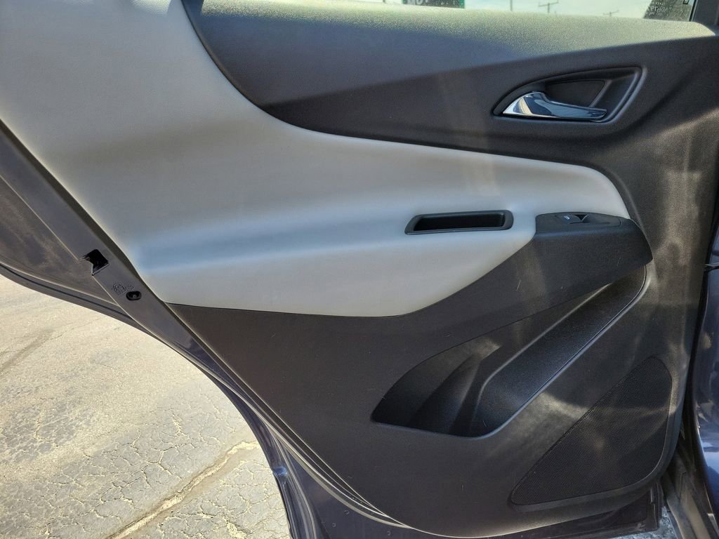Used 2018 STORM BLUE METALLIC Chevrolet LT image 9