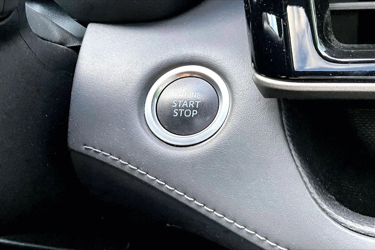 Certified Used 2021 Silver Toyota XLE image 27