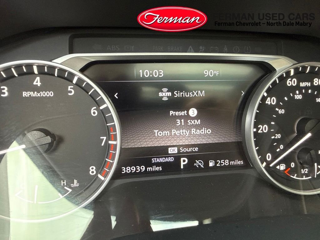 Used 2023 White Nissan SL image 8