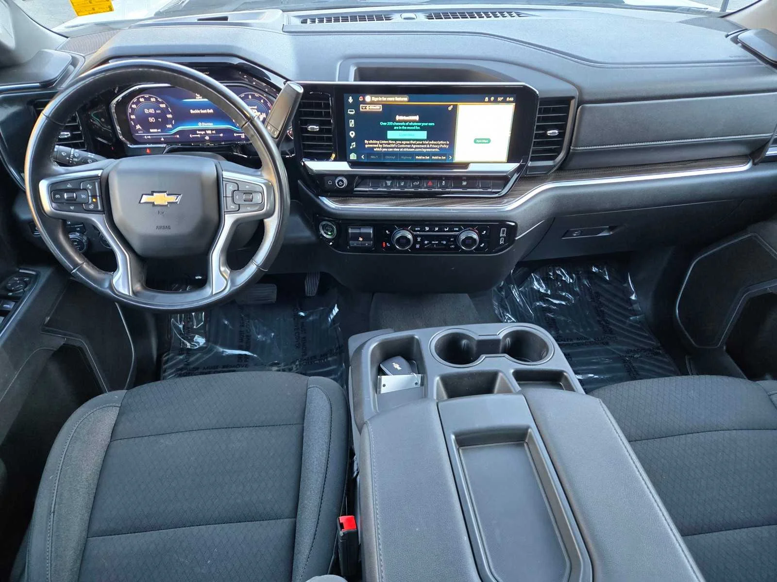 Used 2025 Summit White Chevrolet LT image 9