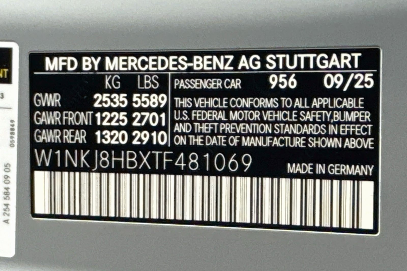 New 2026 MANUFAKTUR Alpine Grey Mercedes-Benz AMG® GLC 43 image 29