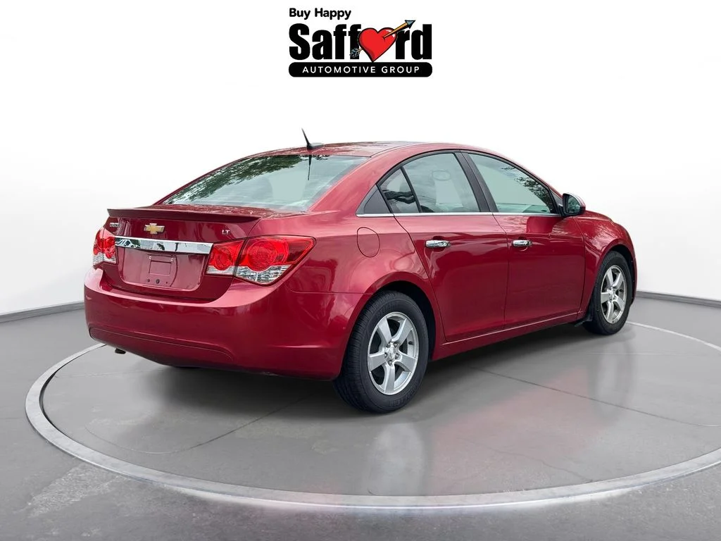 Used 2014 Red Chevrolet 1LT image 8