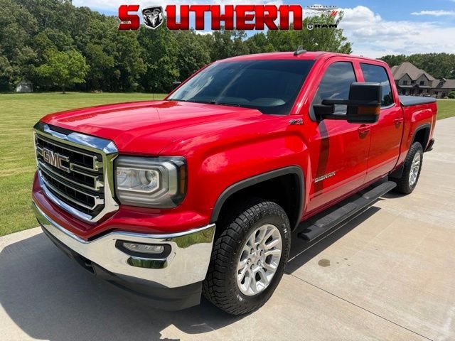 2017 GMC Sierra 4WD Crew Cab Short Box SLE's photo