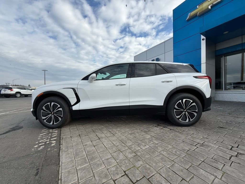 New 2026 Summit White Chevrolet LT image 3