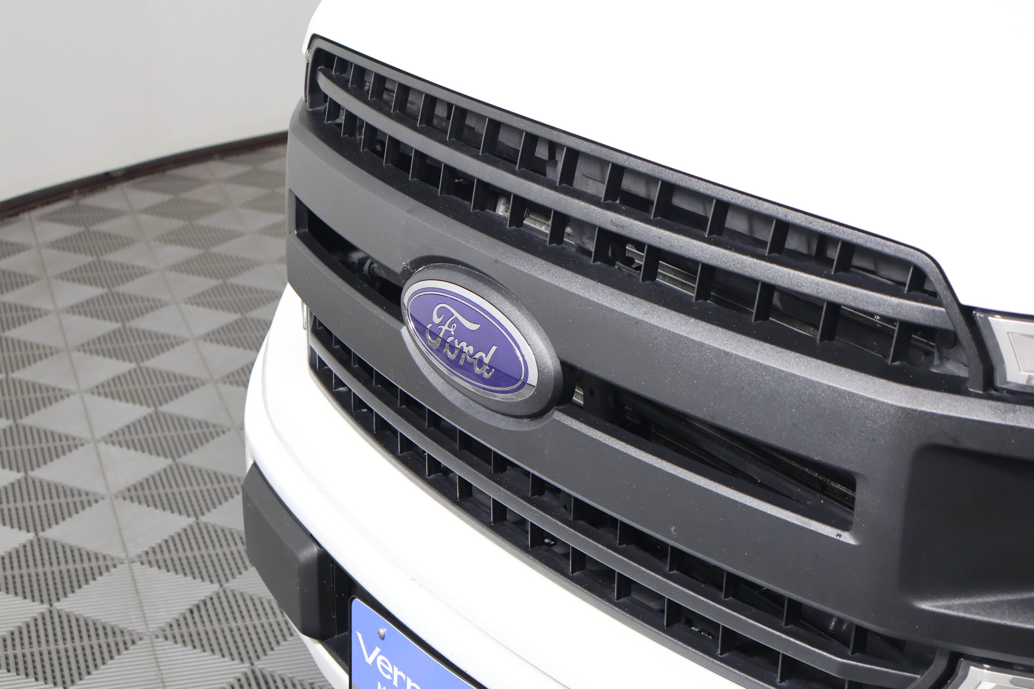 2020 Ford F-150 XL - Photo 11