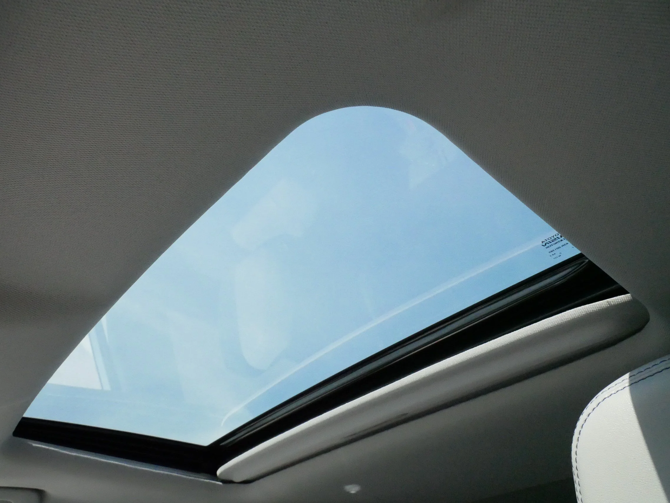 Used 2019 Celestial Silver Metallic Toyota XLE image 30