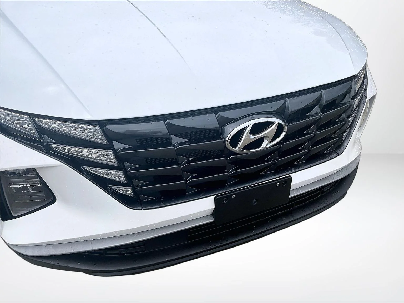Used 2023 White Hyundai SEL image 28