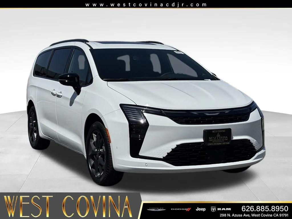 New 2027 Bright White Clear-Coat Exterior Paint Chrysler Limited image 4
