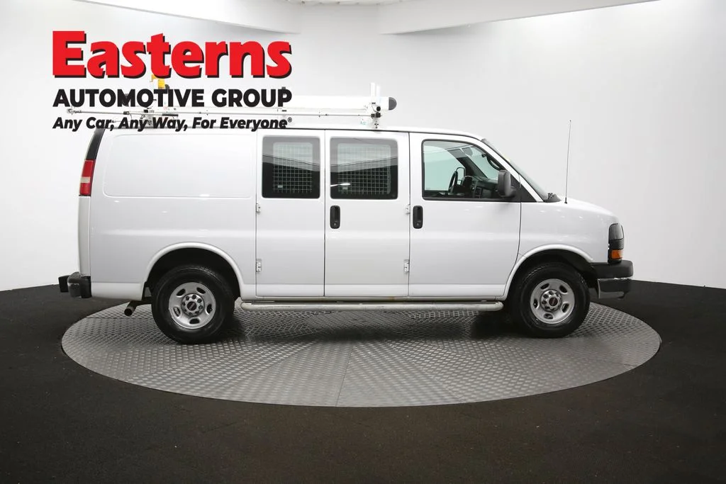 Used 2015 White GMC Work Van image 43