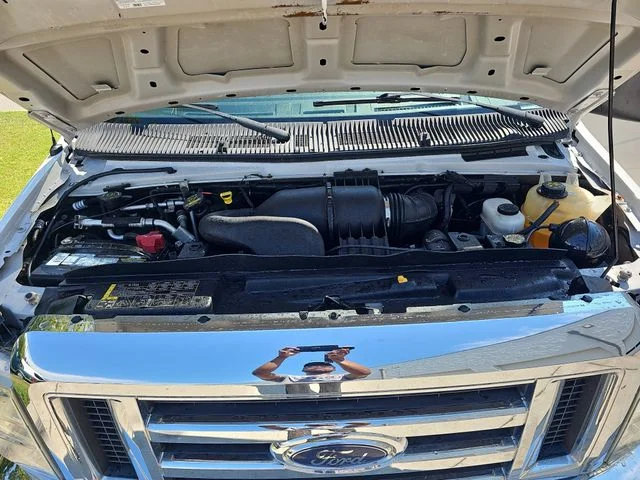 Used 2010 White Ford XLT image 14