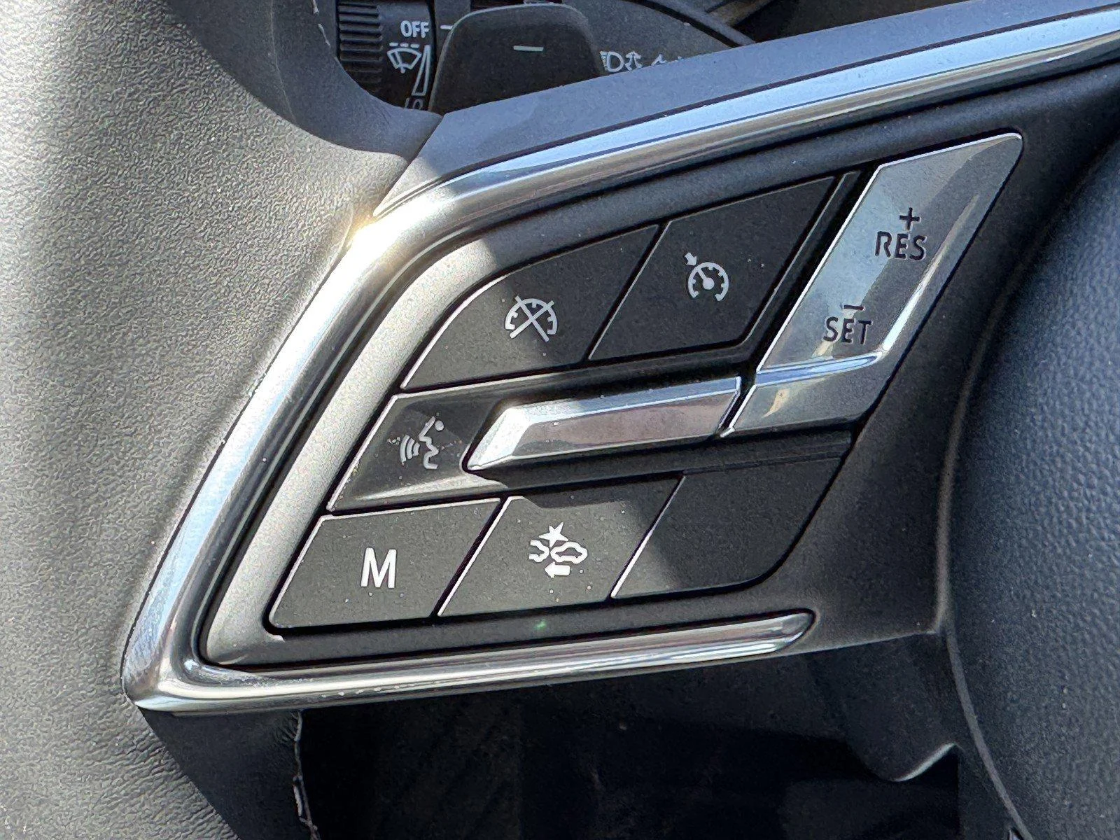 New 2026 Moonstone Gray Metallic Buick Avenir image 19
