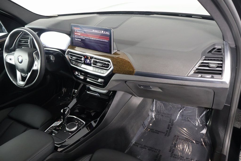 Used 2023 Black BMW sDrive30i image 9