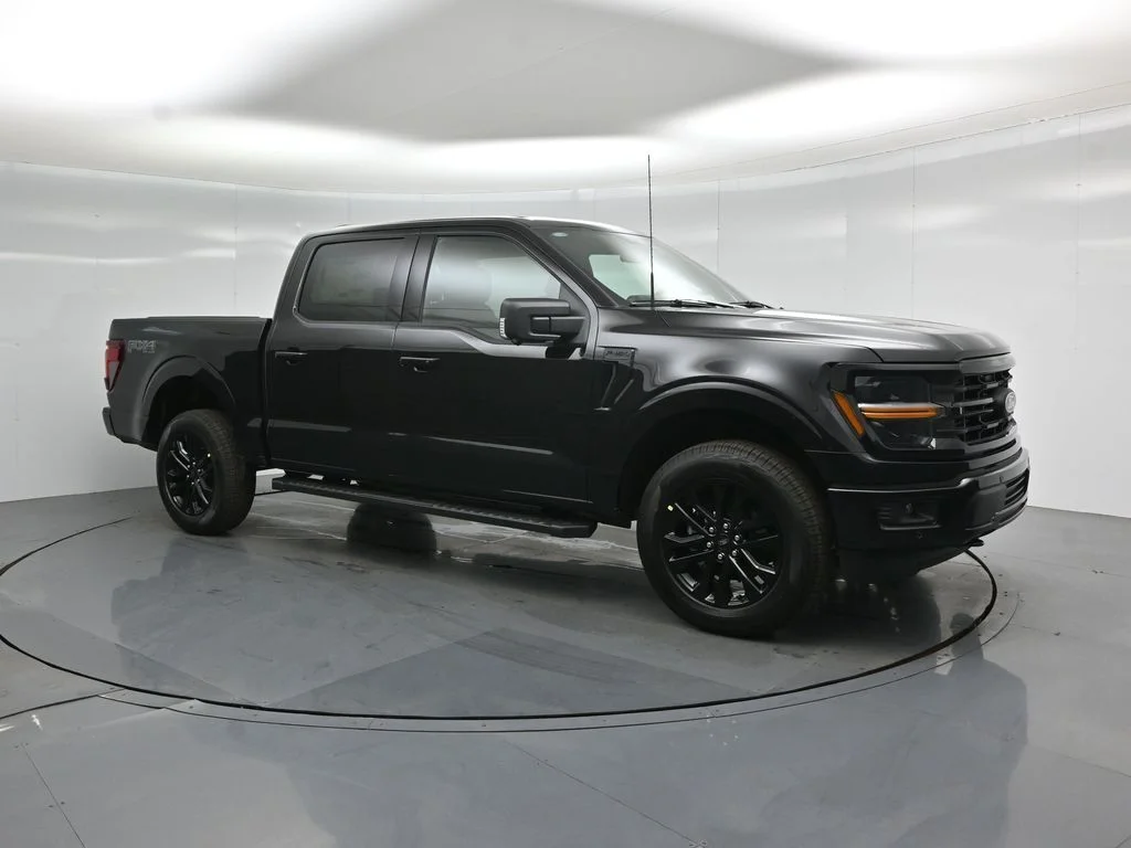 New 2026 Agate Black Metallic Ford XLT image 22