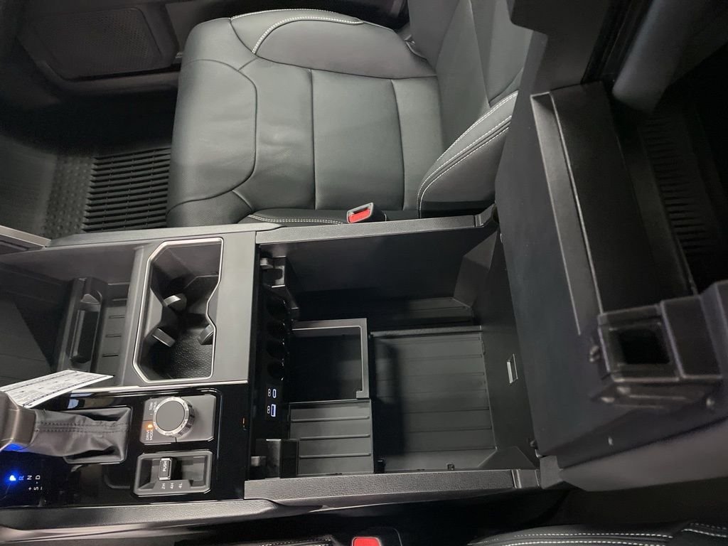 2026 Toyota Tundra SR5 - Photo 27